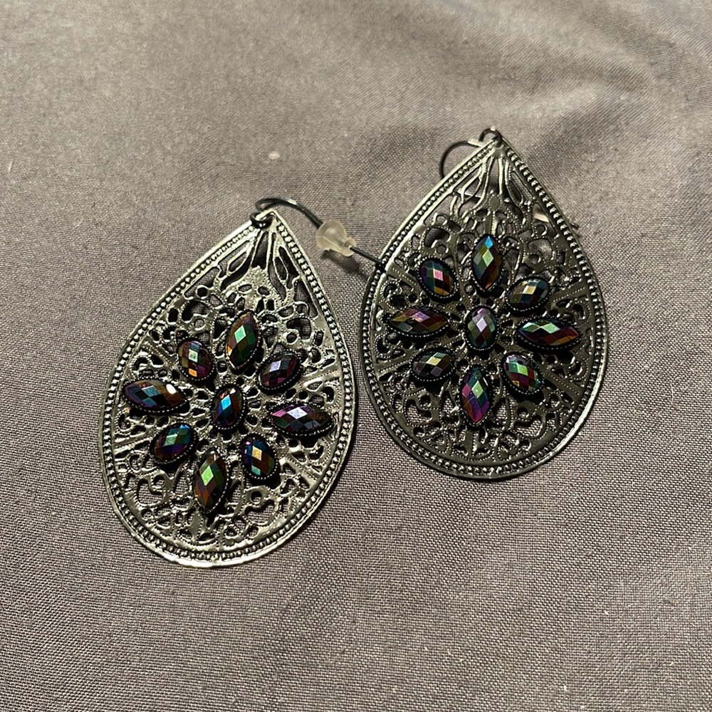 Premier Designs earrings